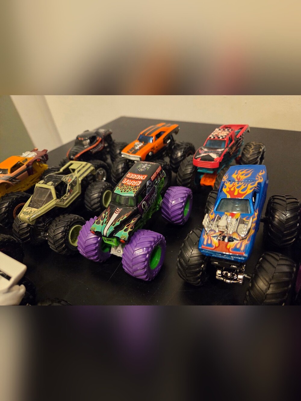 Hotwheels Monster Trucks 1:64 Scale - Grave Digger Star Wars Megalodon & More - Picture 4 of 6